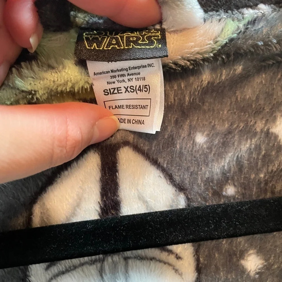 Star Wars Mandalorian Grogu Fleece Robe - Picture 2 of 3